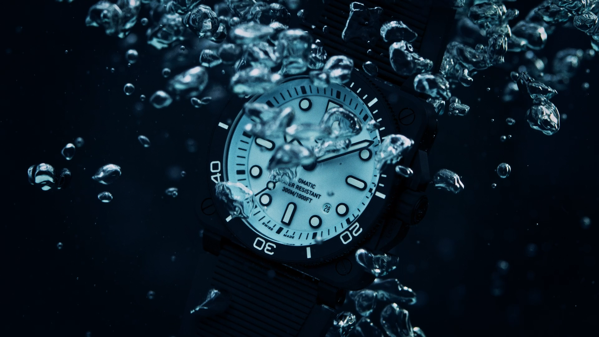 Lire la suite à propos de l’article BELL & ROSS – DIVER